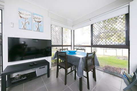 Villa Forster - Accommodation Whitsundays 3