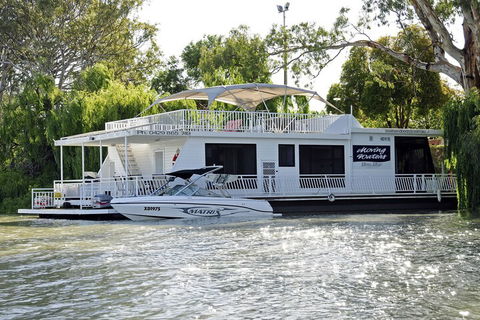 Boats And Bedzzz Houseboat Stays & Renmark River Villas - Accommodation Whitsundays 1