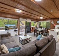Boats And Bedzzz Houseboat Stays  Renmark River Villas - Accommodation Whitsundays