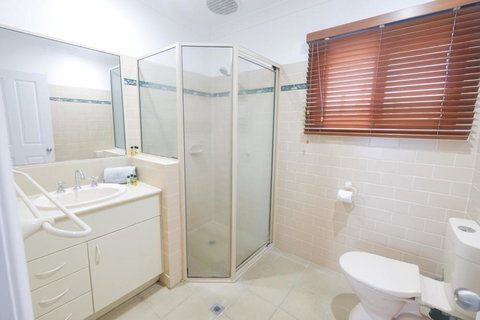 Absolute Airlie Central Airlie Beach - Accommodation Whitsundays 3