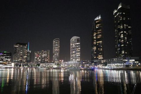 Auzzie Apartments Docklands Melbourne - Accommodation Whitsundays 5