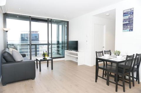 Auzzie Apartments Docklands Melbourne - Accommodation Whitsundays 2