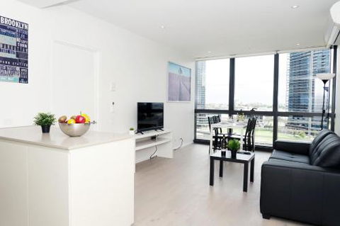 Auzzie Apartments Docklands Melbourne - Accommodation Whitsundays 1