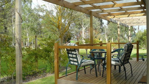 Camawald Coonawarra Cottage B & B - Accommodation Whitsundays 6