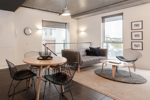 Luxury East Melbourne Apartment - Accommodation Whitsundays 4