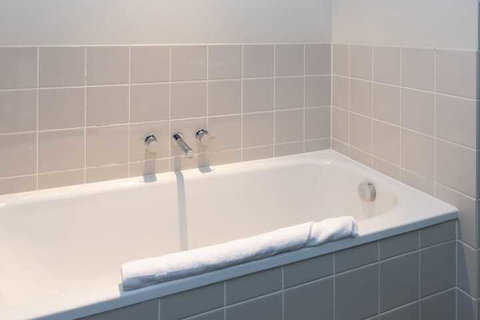 Luxury East Melbourne Apartment - Accommodation Whitsundays 2