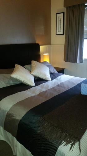 About Time Retreats Studio Three - Accommodation Whitsundays 6