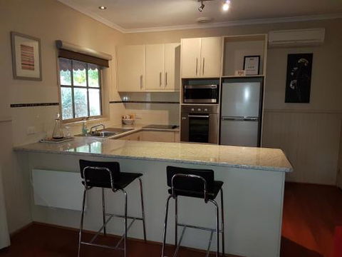 About Time Retreats Studio Three - Accommodation Whitsundays 2
