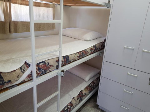 Jacaranda Holiday Park - Accommodation Whitsundays 1