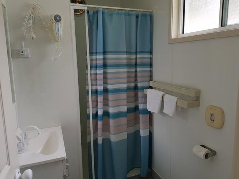 Jacaranda Holiday Park - Accommodation Whitsundays 4