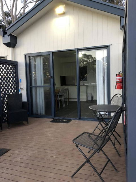 Coonawarra Cabins Unit B - Accommodation Whitsundays 6