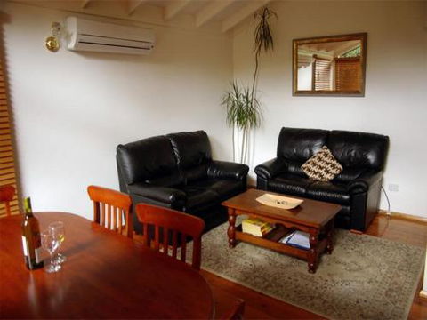 Accommodation Sydney North Forestville 4 Bedroom 2 Bathroom House - Accommodation Whitsundays 2