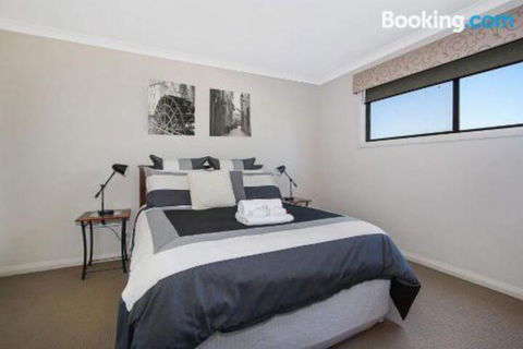 Cypress Townhouse 23 Suite - Accommodation Whitsundays 4