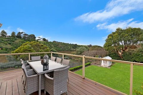 Nevertire - Accommodation Whitsundays 0