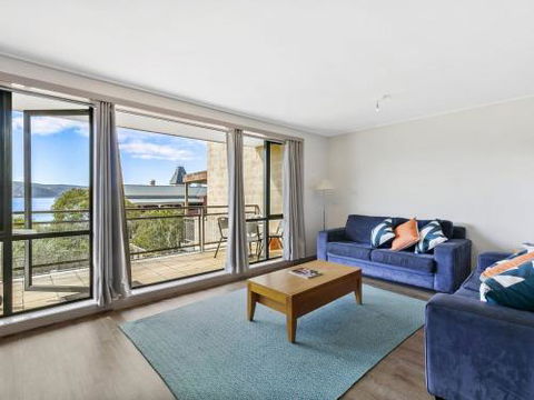 APARTMENT 29 PACIFIC APARTMENTS Grand Escape With Ocean Views - Accommodation Whitsundays 1