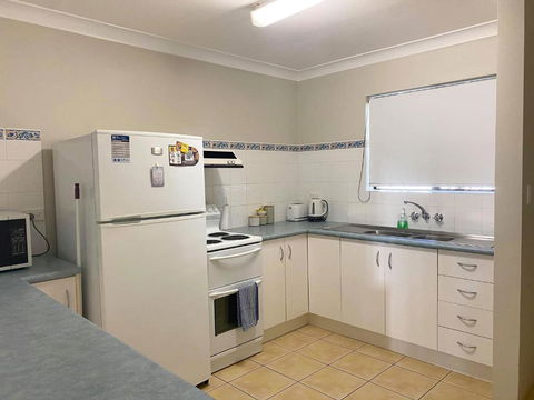 Dolphin View On South Esplanade - Accommodation Whitsundays 6