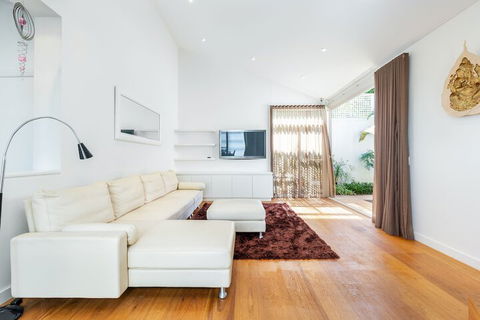Kensington 4 Bedroom House 89 BROM - Accommodation Whitsundays 3