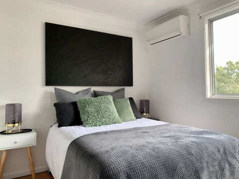 Coogee Beach House - Accommodation Whitsundays 0