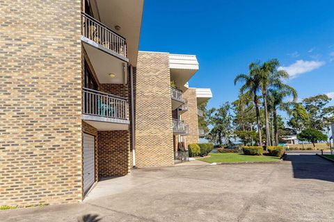 Great Location Close To Waterfront Shops Restaurants & Cafes. - Accommodation Whitsundays 1