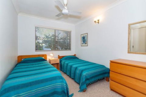 Great Views Ground Floor Unit Clearview Apartments South Esplande Bongaree - Accommodation Whitsundays 0