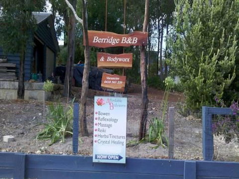 Berridge Retreat - Accommodation Whitsundays 0