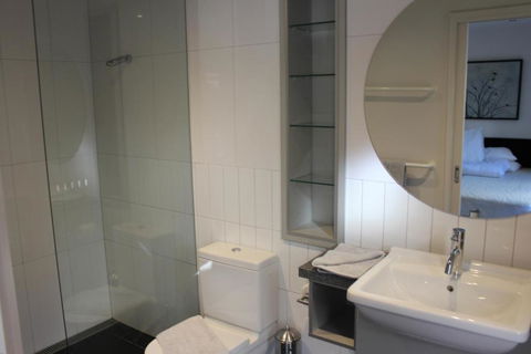 Ropers Apartments - Accommodation Whitsundays 1