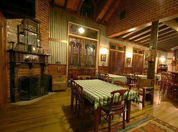 Carter Cottages - Accommodation Whitsundays 0