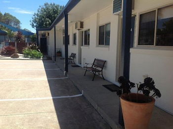 Portarlington Beach Motel - Accommodation Whitsundays 1