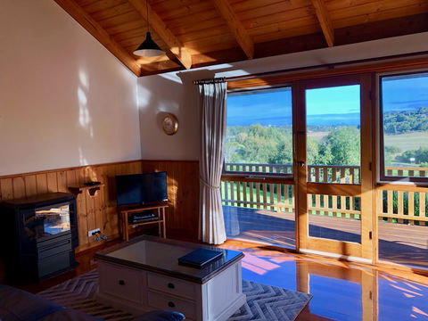 Daysy Hill Country Cottages - Accommodation Whitsundays 2