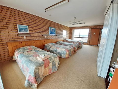 Bayview Motor Inn - Accommodation Whitsundays 3
