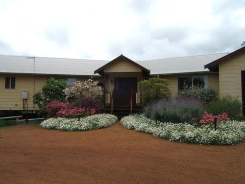 Shambhala Guesthouse - Accommodation Whitsundays 1