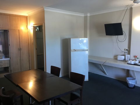 Kooyong Hotel - Accommodation Whitsundays 6