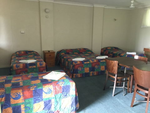 Kooyong Hotel - Accommodation Whitsundays 2