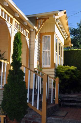 Belton Apartments - Accommodation Whitsundays 2