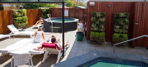 Chilli's Backpackers - Hostel - Accommodation Whitsundays 3