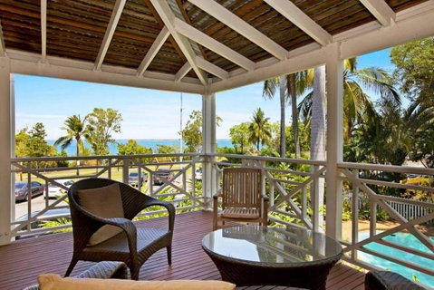 Mandalay Luxury Stay - Accommodation Whitsundays 3