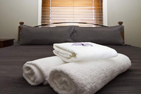 Peden's Hotel - Accommodation Whitsundays 7