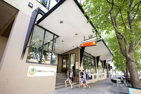 Canberra City YHA - Hostel - Accommodation Whitsundays 0