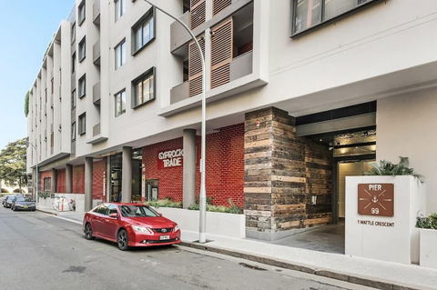 C16 Darling Harbour 2 BDR APT - Accommodation Whitsundays 0