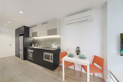 A Bright & Modern CBD Apt Next To Southern Cross - Accommodation Whitsundays 5