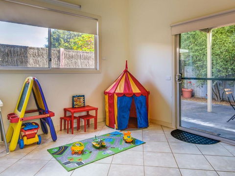 Cuttriss By The Beach - Accommodation Whitsundays 1