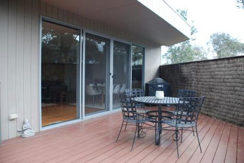 SURF Side SECRET INVERLOCH - Accommodation Whitsundays 4