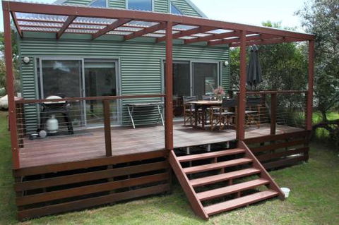 10 Anderson Avenue Sandy Point - Accommodation Whitsundays 0
