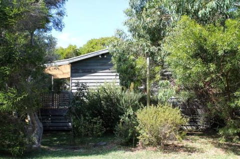 43 The Boulevard Sandy Point - Accommodation Whitsundays 4