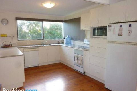 11 The Boulevarde Sandy Point - Accommodation Whitsundays 5