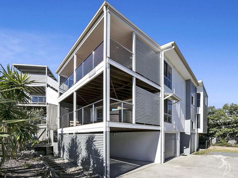 Drift Beach House - Accommodation Whitsundays 5