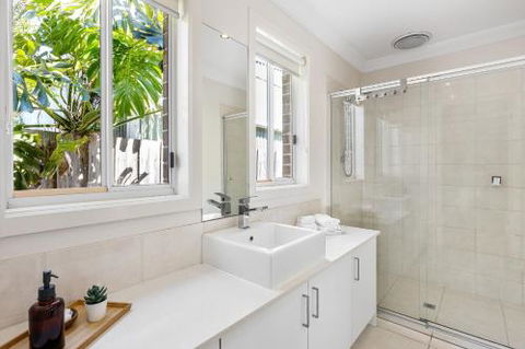 Rosebud Seaside Accommodation - Accommodation Whitsundays 1