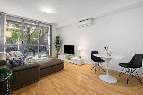 A Bright & Stylish Studio Next To Darling Harbour - Accommodation Whitsundays 4