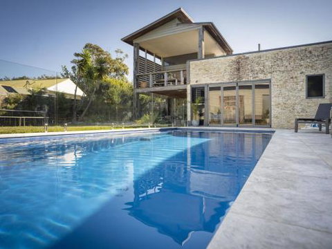 ARALUEN HOUSE Werri Beach 4pm Check Out Sundays - Accommodation Whitsundays 0