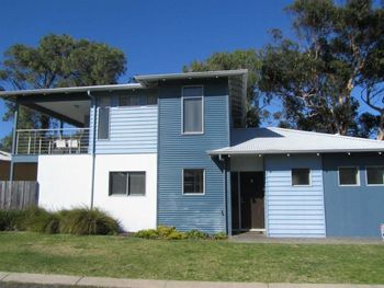 Waterside No 9 Blackwood Retreat - Accommodation Whitsundays 0